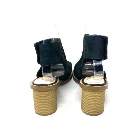 Clarks Sandals - Picture 6 of 7